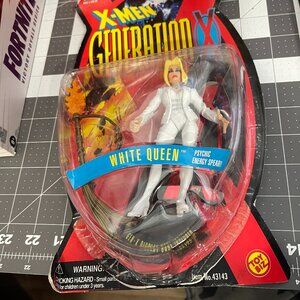 Toy Biz Marvel X-Men Generation X White Queen Figure 5" New - Casing Damaged